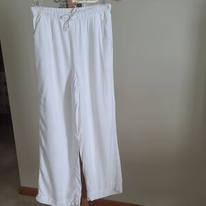 AE White Wide Leg Pants